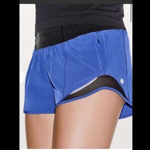 Lululemon Hotty Hot Short II *2.5"
Moroccan Blue
